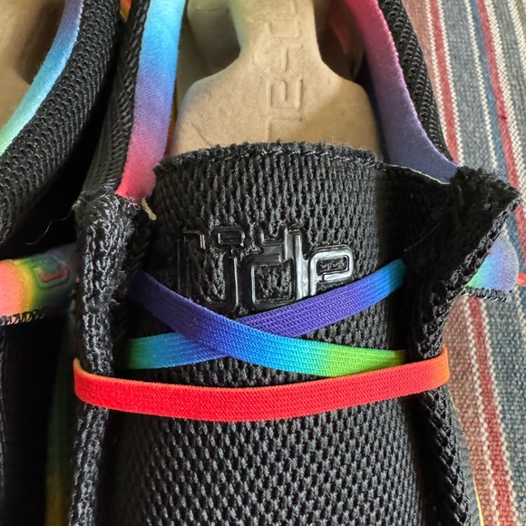 Hey Dude Pride Rainbow Wally Stretch Shoes - Men’s Size 10 New - Picture 3 of 11